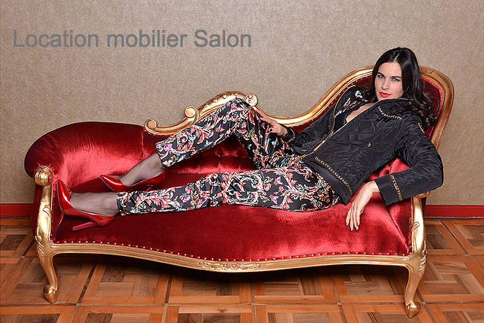 126 events - Location fauteuil baroque rouge pour un shooting