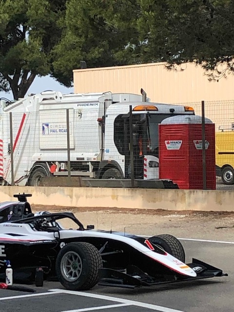 SEBACH France - cabines WC autonomes GP Formule 1 évènment sportif