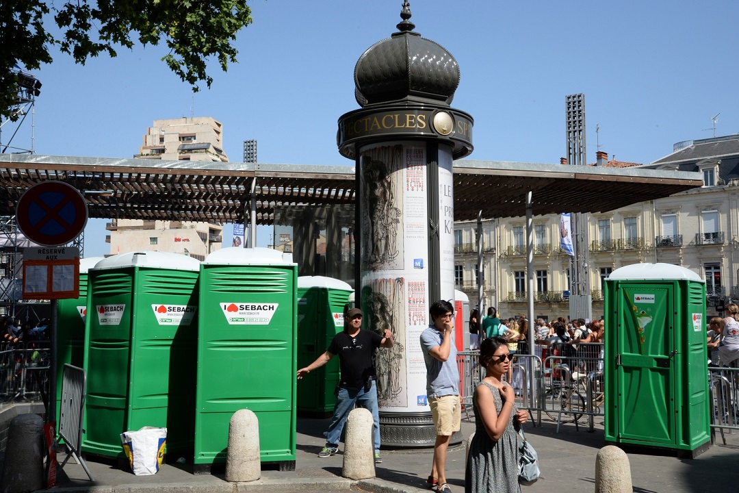 SEBACH France - WC portables autonomes